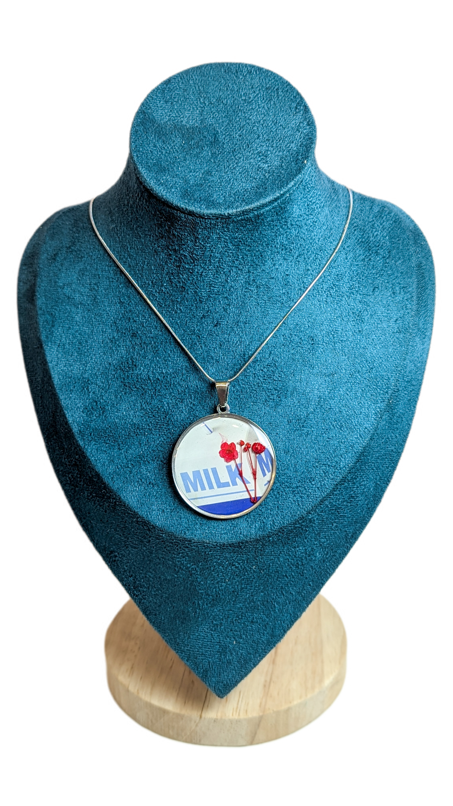 Collier Milk