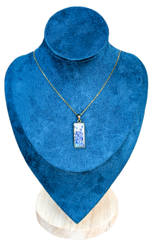 Collier Jacinthes Bleue VVG est passé