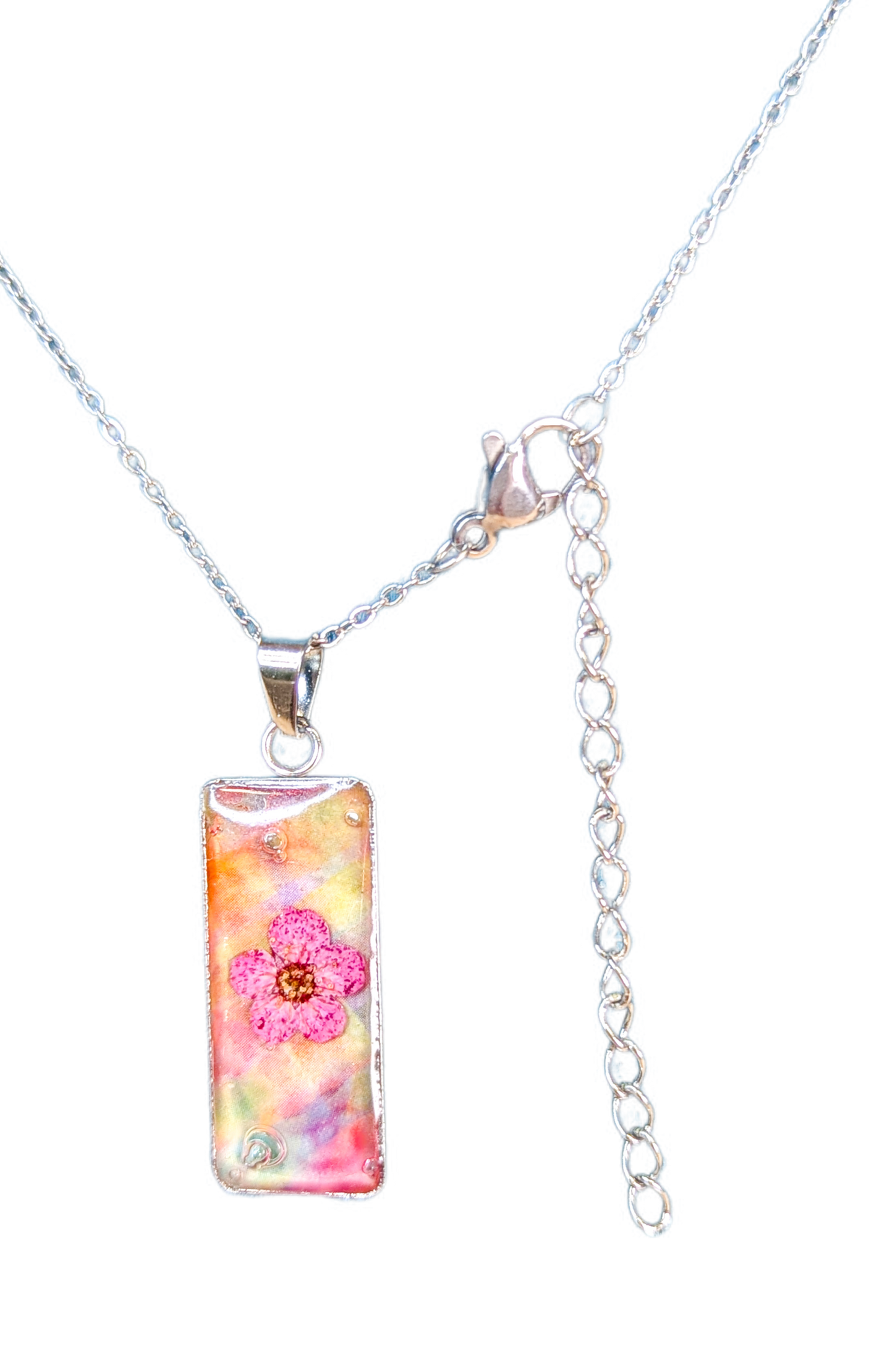 Collier Woodstock sur Aquarelle, pause salle de bain du matin